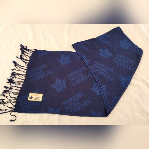 Toronto Maple Leafs Hockey Winter Scarf w/ Fringe NHL Sports Unisex - Picture 9 of 9